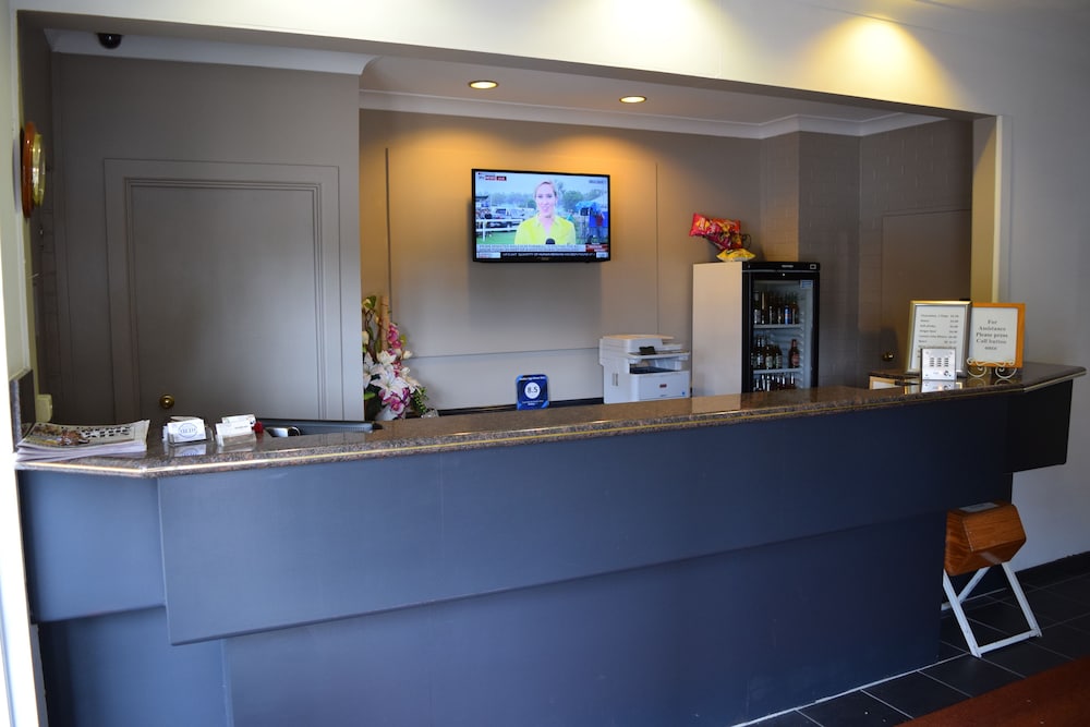 Golden Age Motor Inn Queanbeyan 7/50