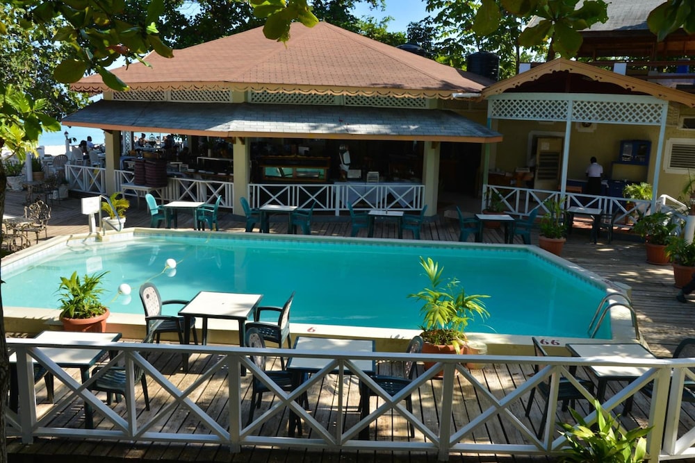 Merrils Beach Resort II 6/59