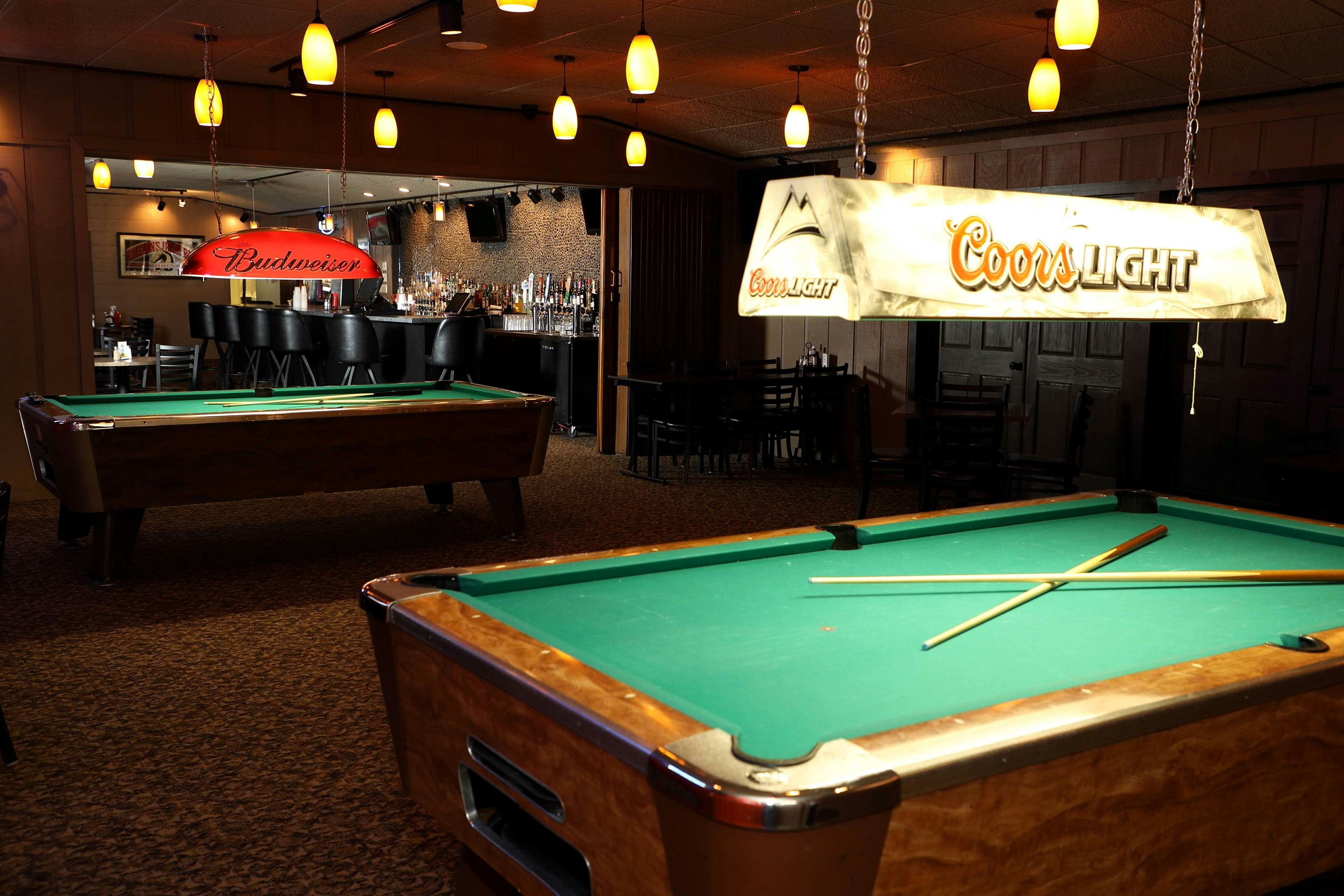 Northern Lights Inn Rugby 10/19