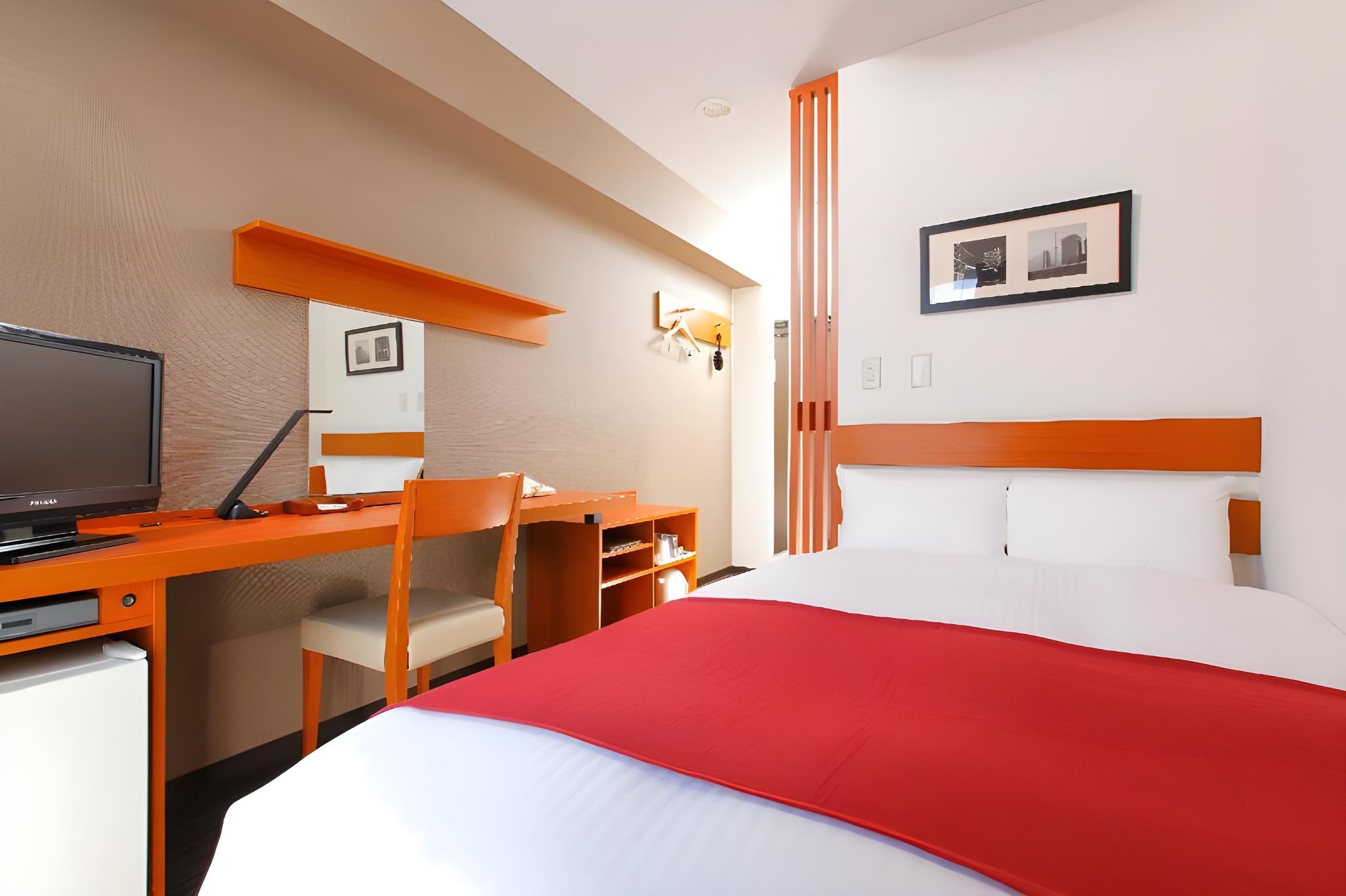 SEMI ROOM, STANDARD, SEMI DOUBLE BED