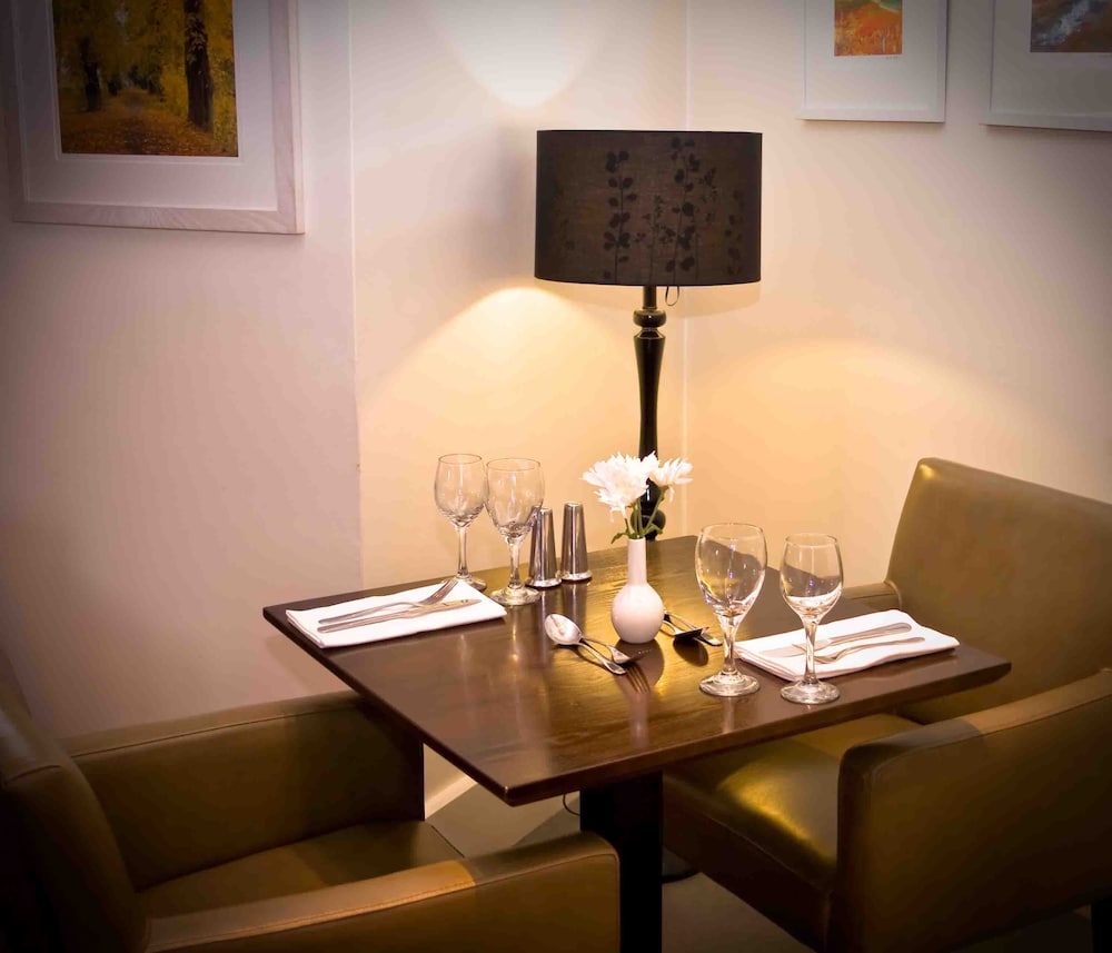 CAHIR HOUSE HOTEL 47/54