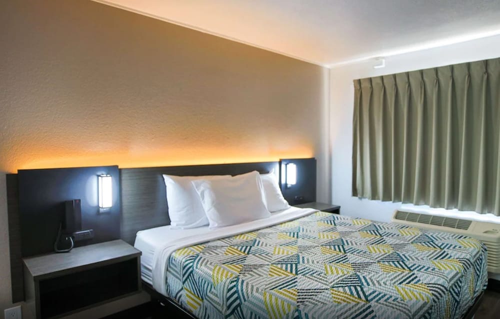 Motel6 Sacramento, CA - Central 25/43