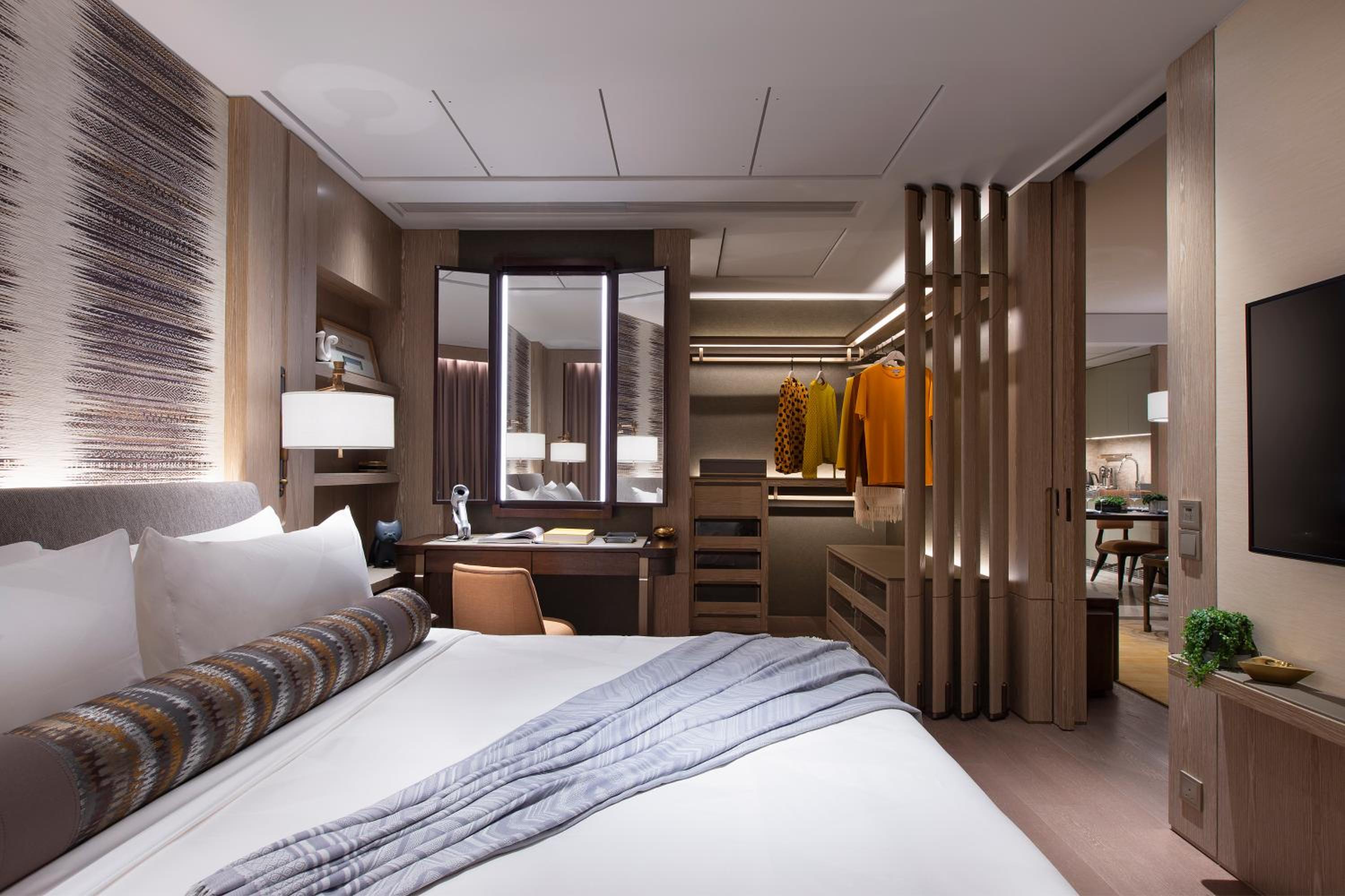 One Plus, Artus, King Bed, Sofa