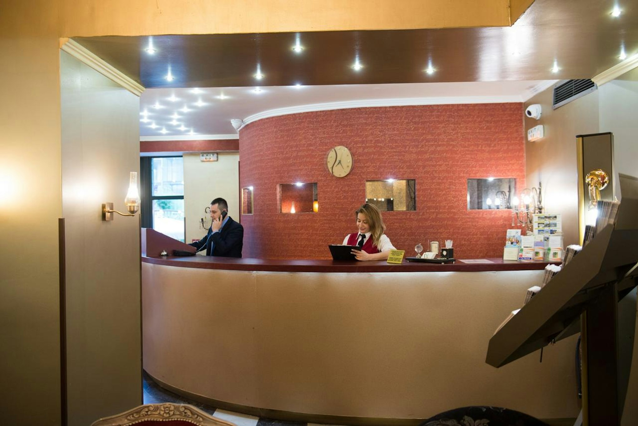 Delphi Art Hotel 3/22