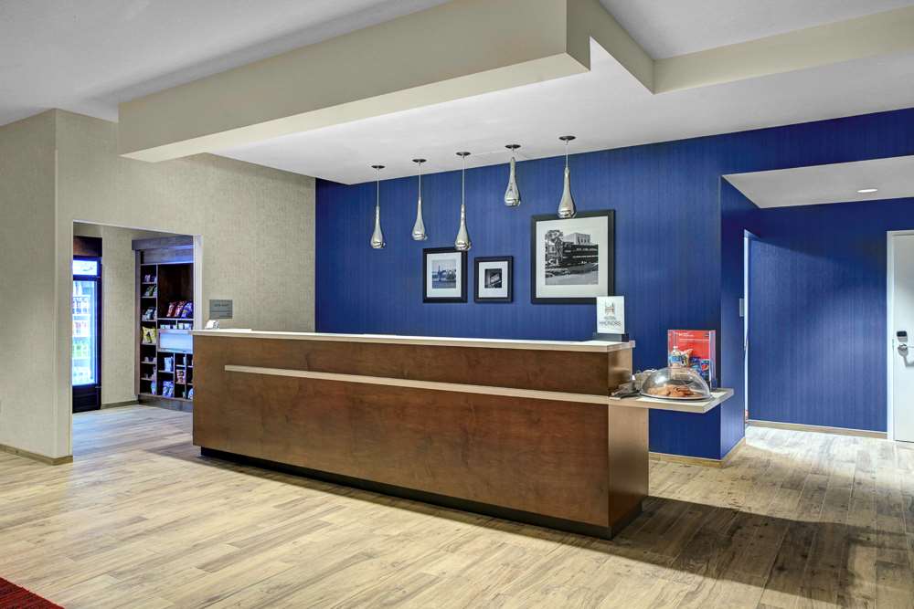 Hampton Inn & Suites Richmond - Downtown photo4