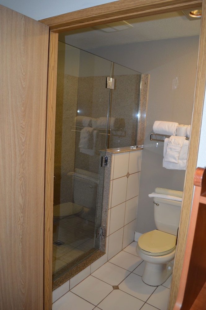 Colony Inn Hotel Atascadero 23/56