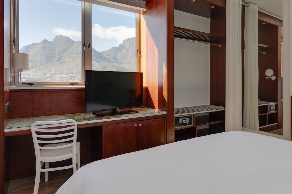 Protea Hotel Fire & Ice by Marriott Cape Town 33/34