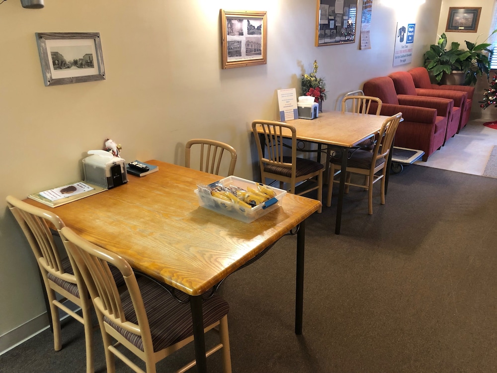 Americas Best Value Inn 21/31