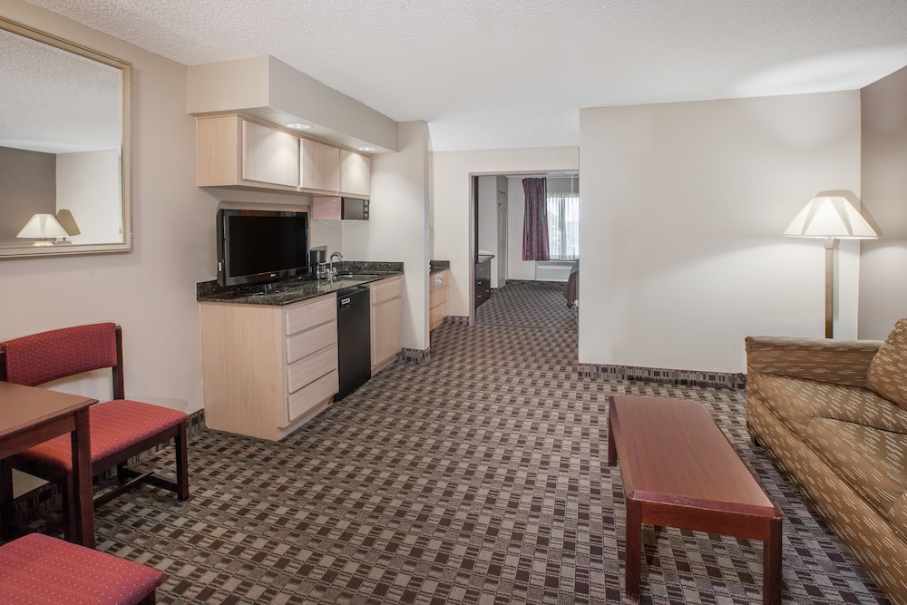 Wingate by Wyndham Canton/Hall of Fame 14/24
