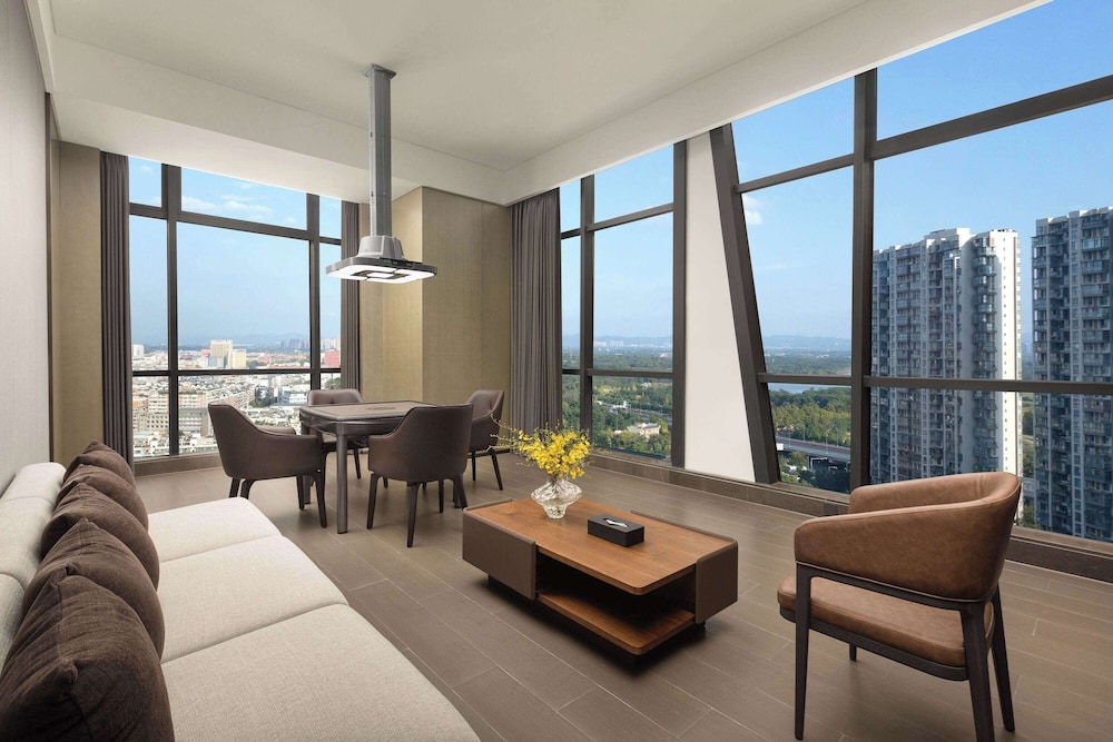 Wyndham Grand Chengdu East 46/67