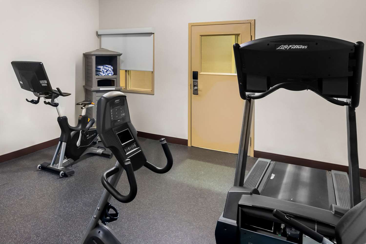 Best Western Plus Osoyoos Hotel And Suites 24/50