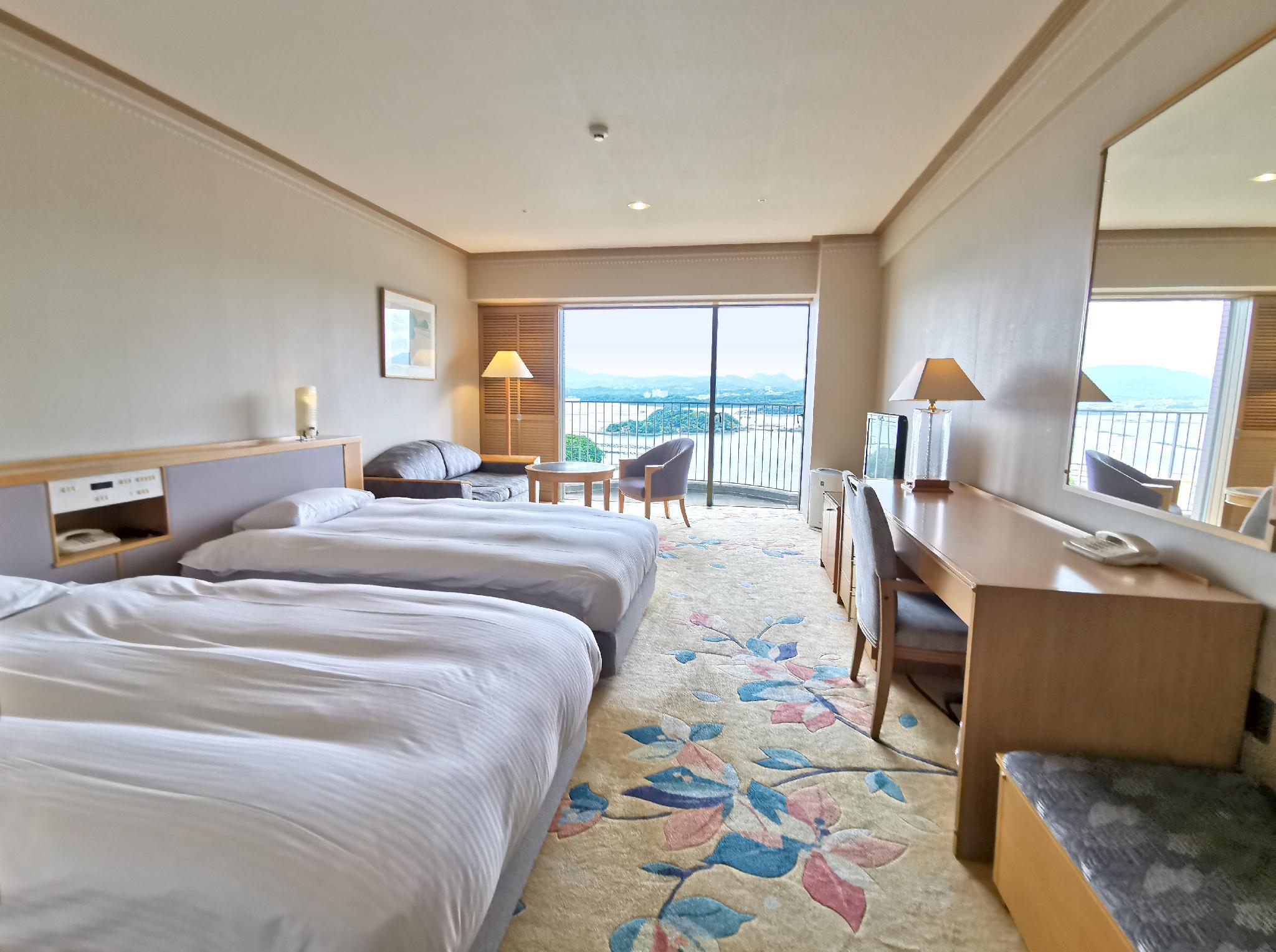 Room, Twin Beds