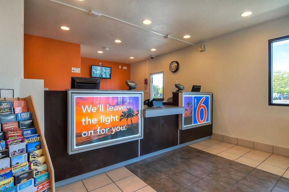 Motel6 Stanton, CA - Anaheim West 7/60