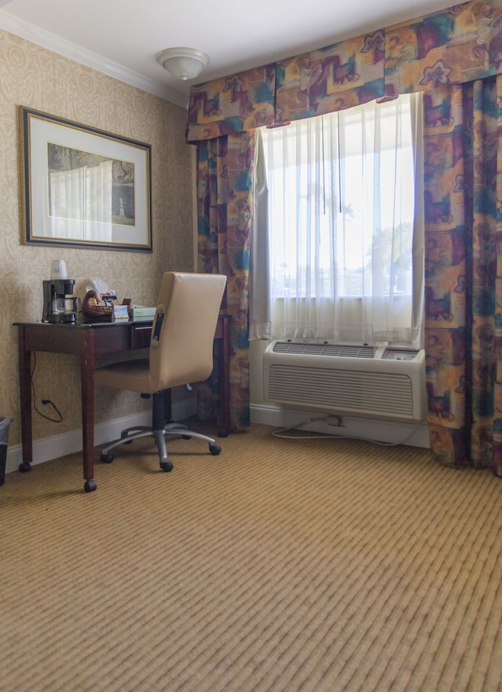 Days Inn By Wyndham Shenandoah 47/52