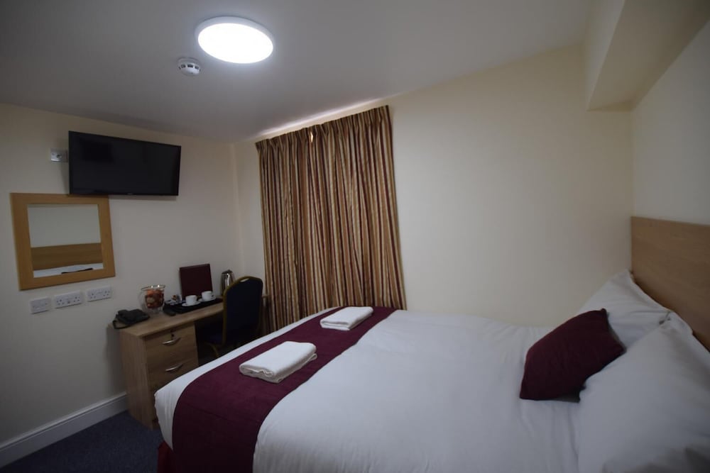 Premierlux Serviced Apartments 16/62