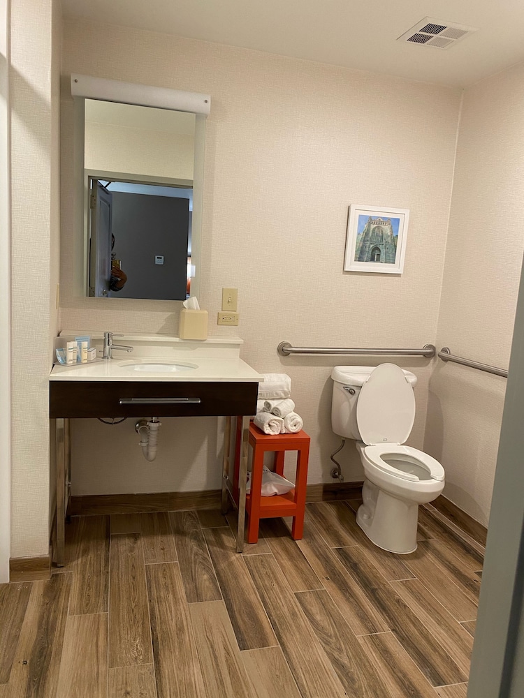 Hampton Inn Princeton, NJ 48/89