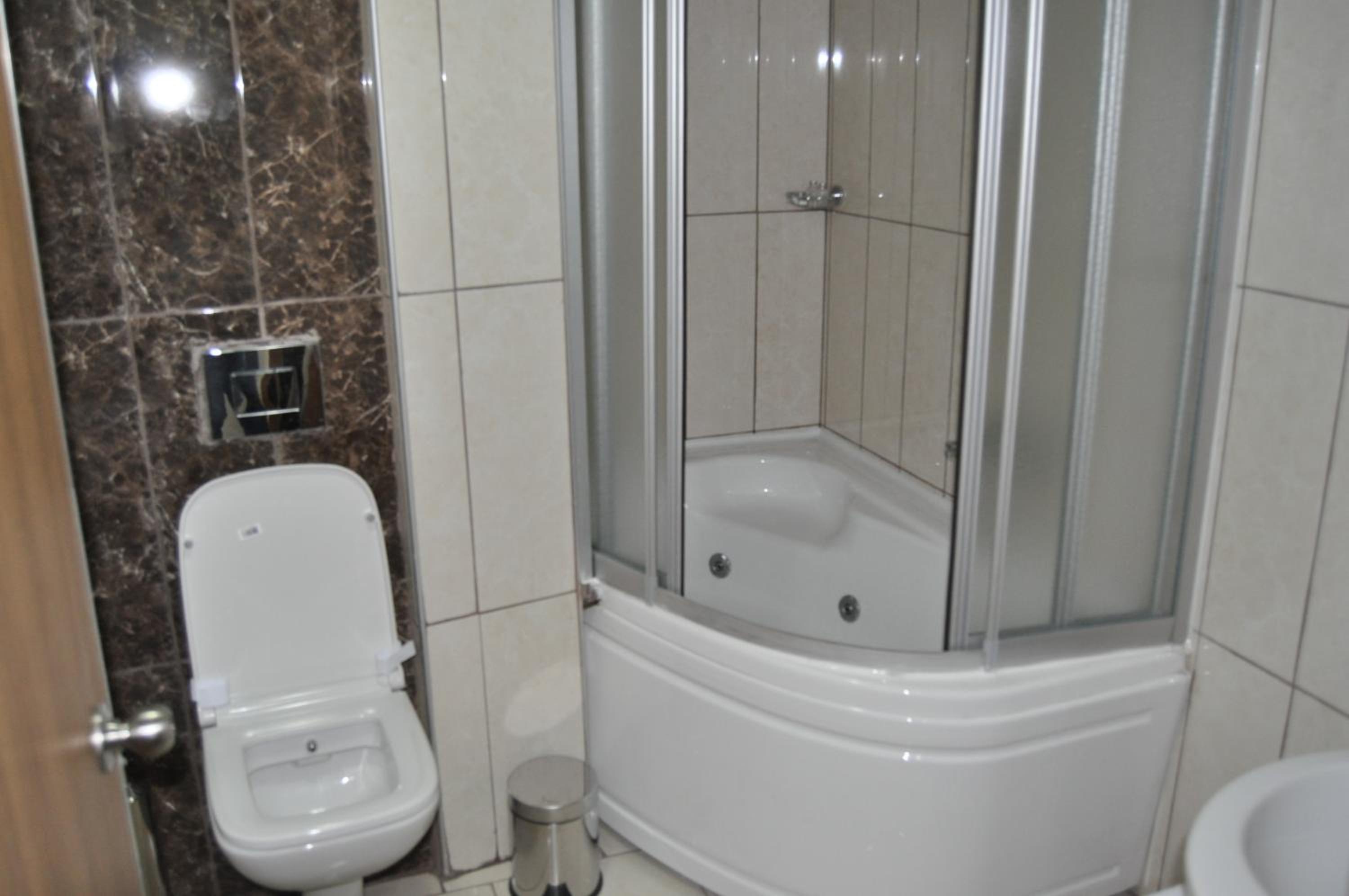 Garra Hotels 47/50