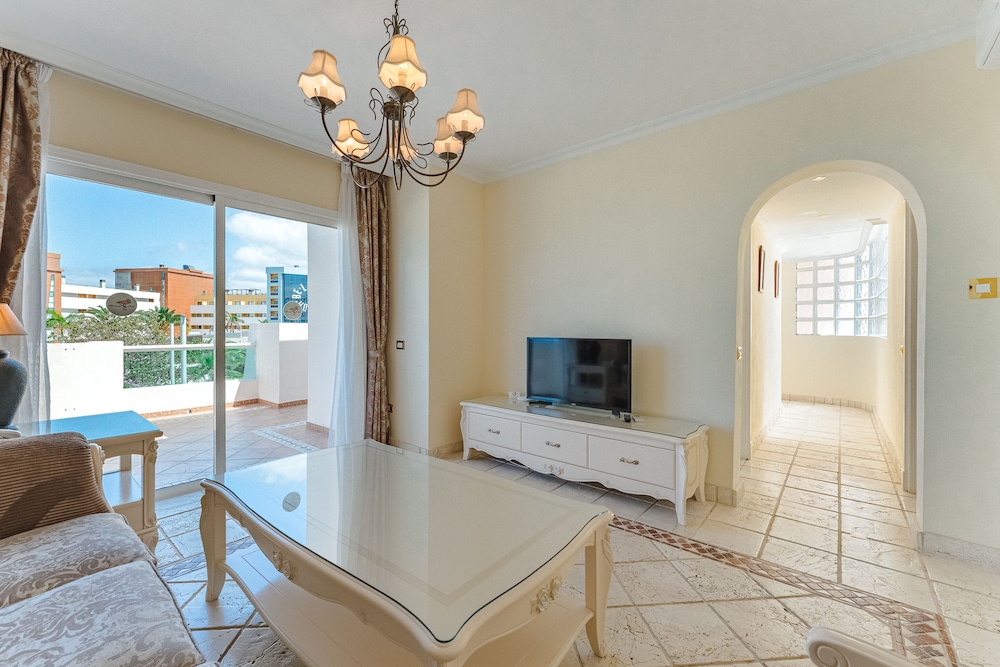 Flamingo Suites 31/50