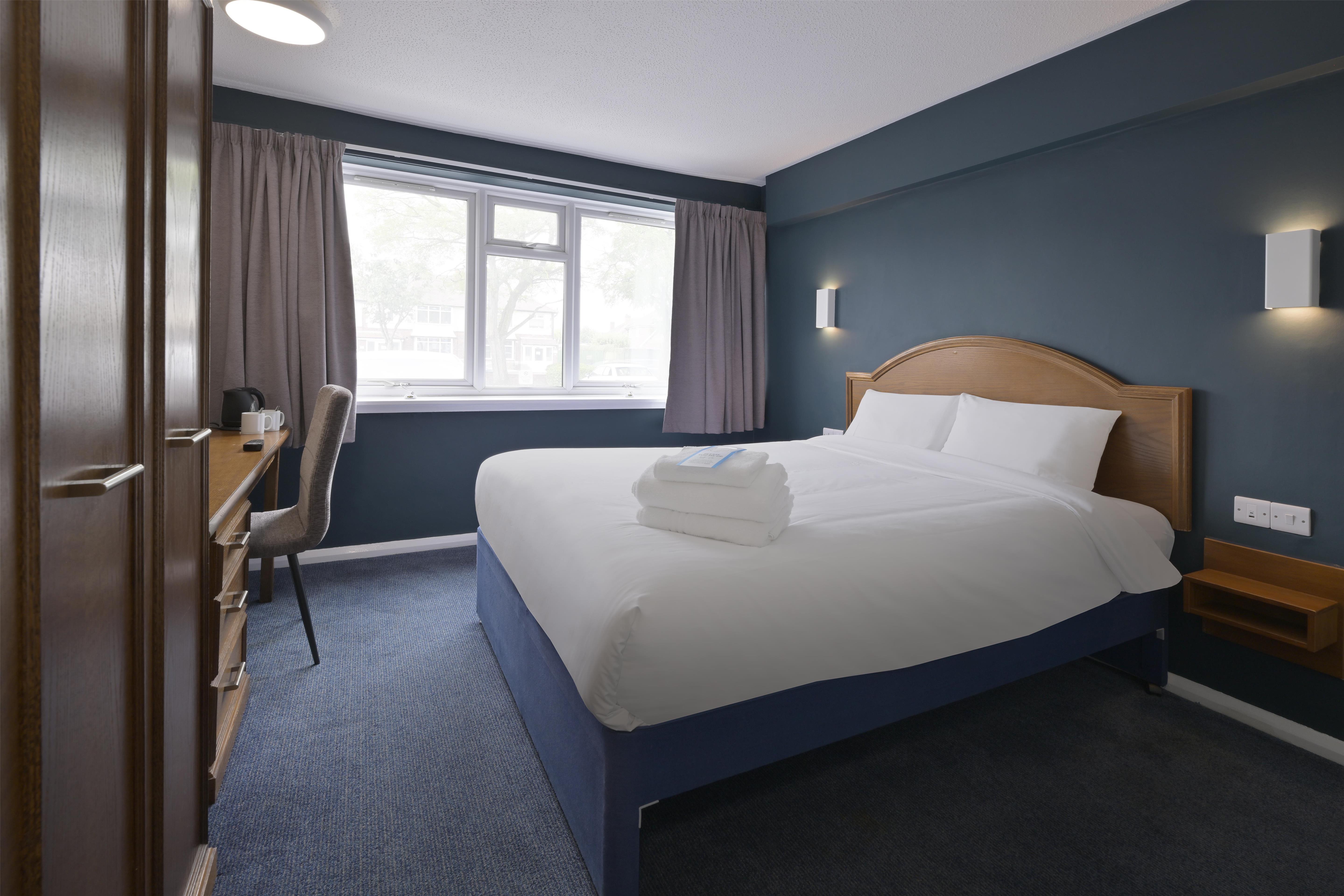 Travelodge Birmingham Sheldon 12/31