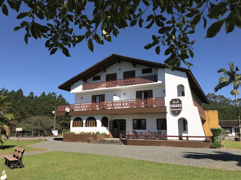 Hotel Bergblick 22/23