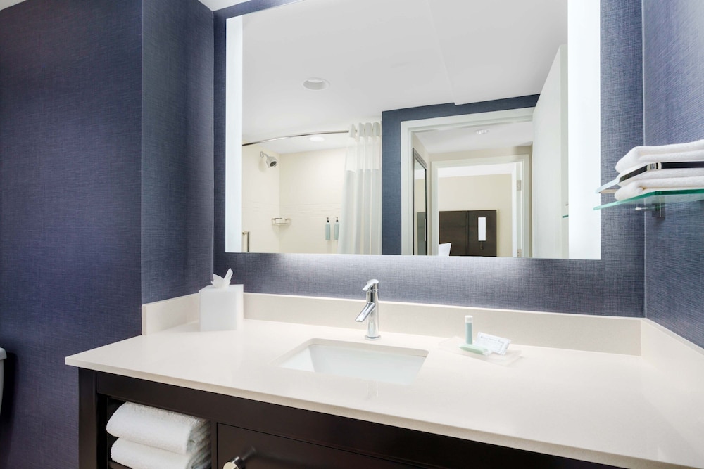 Residence Inn New Haven Hamden 23/27