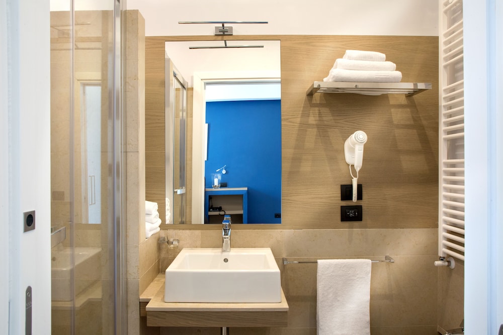 50 SUITE B&B 33/39