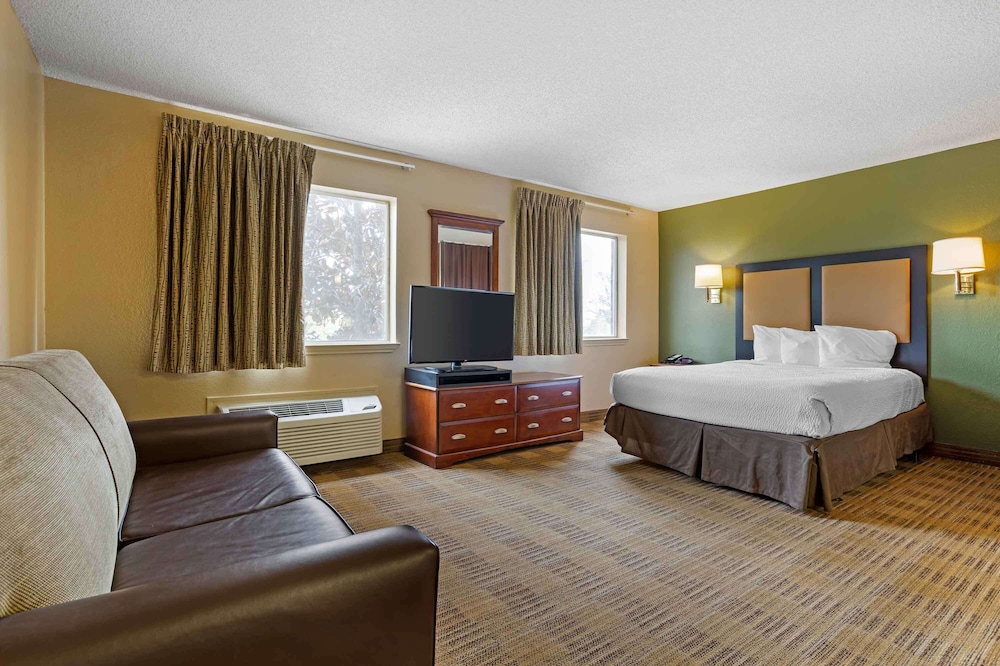 Extended Stay America Suites Houston Sugar Land 22/57