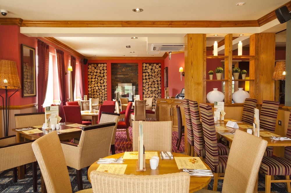 Premier Inn Edinburgh A7 (Dalkeith) 37/56