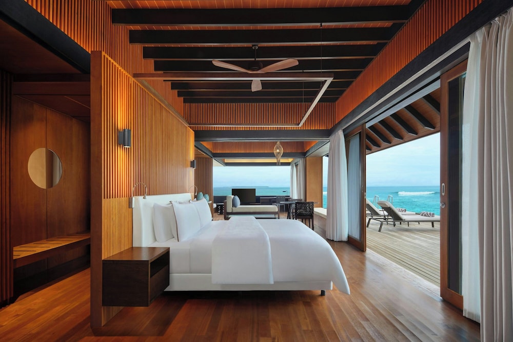 1 Bedroom, Overwater, King Bed, Sofa