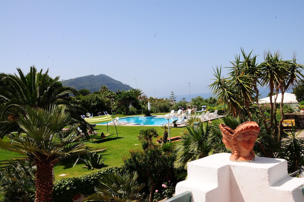 Hotel Belsole Ischia 35/50
