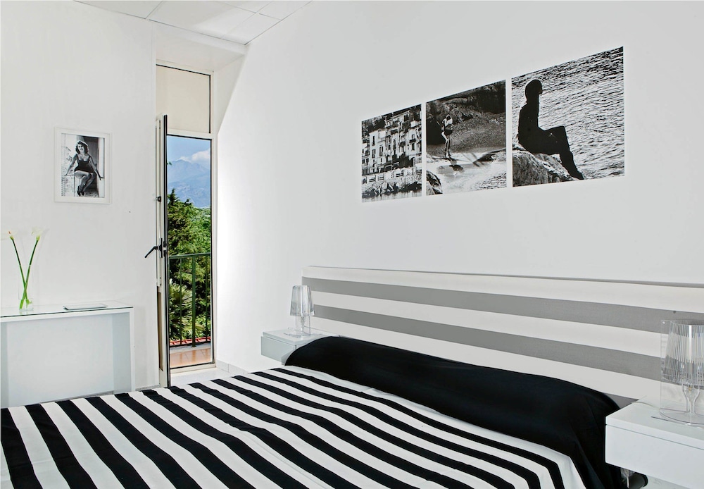 Spicy Hotel Sorrento photo3