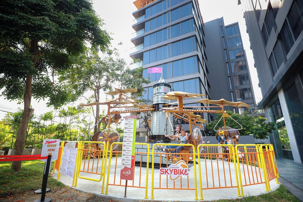 Balcony Seaside Sriracha Hotel Serviced Apartments 30/34