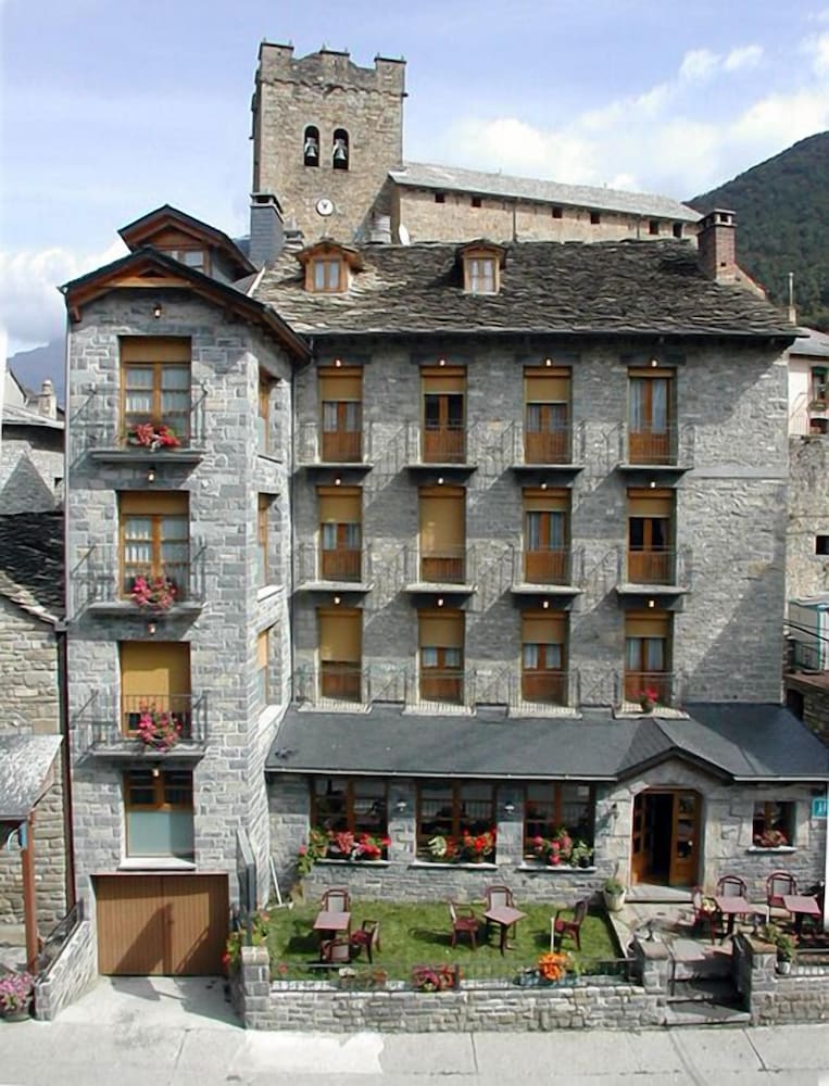 Hotel Gabarre 3/35