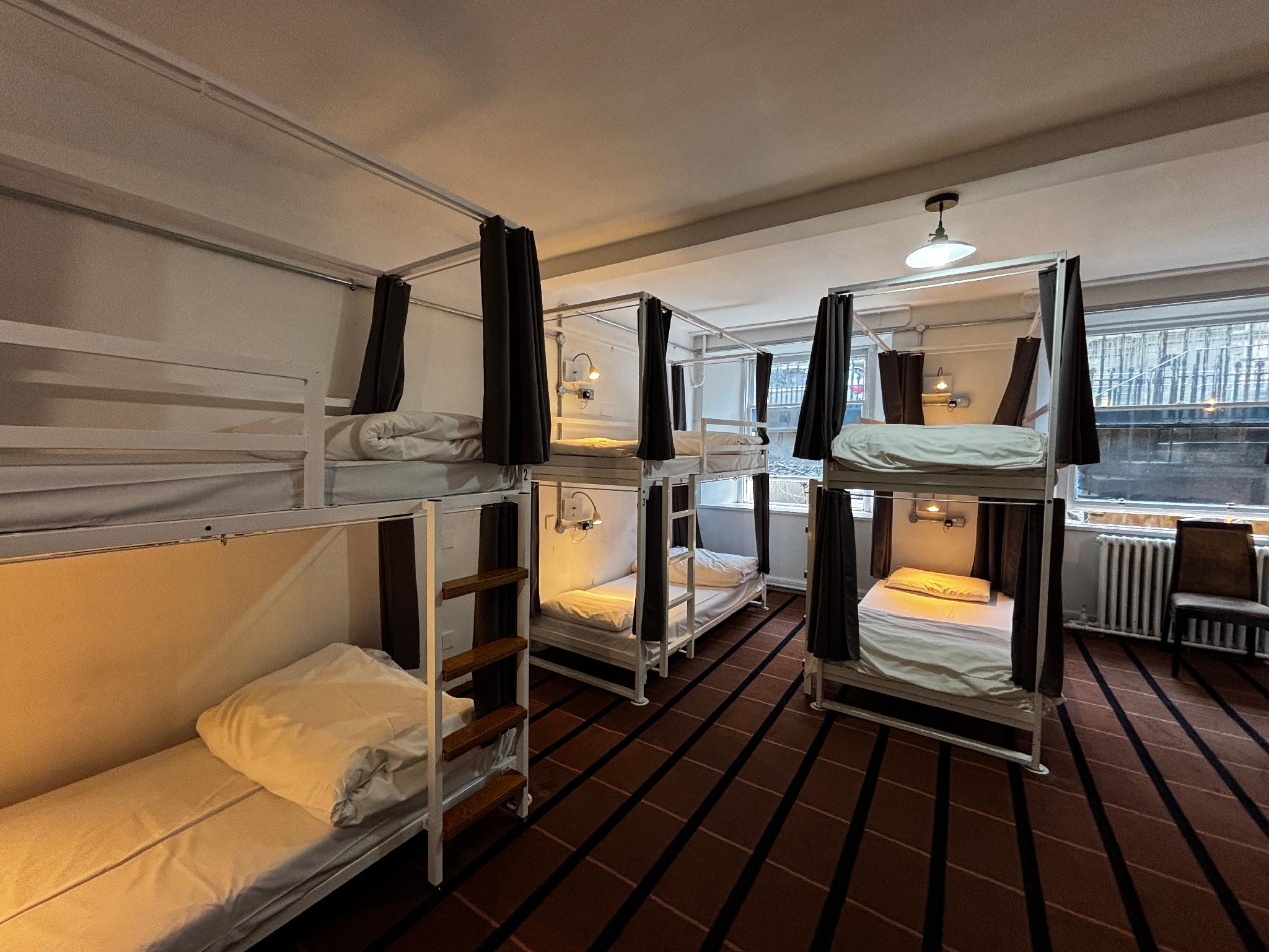 Private, 8 Beds, 8 Bunk Beds