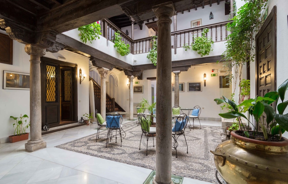 Casa Del Capitel Nazari 9/70