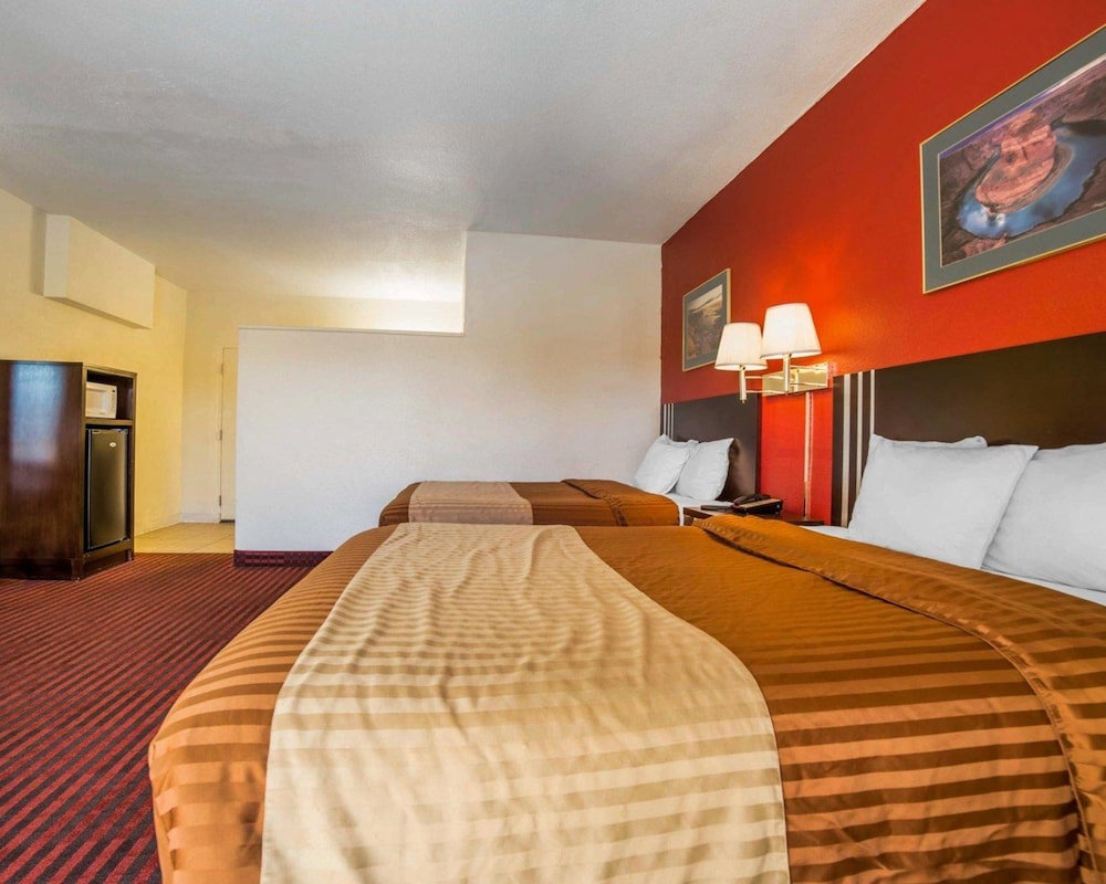 Rodeway Inn At Lake Powell 16/42