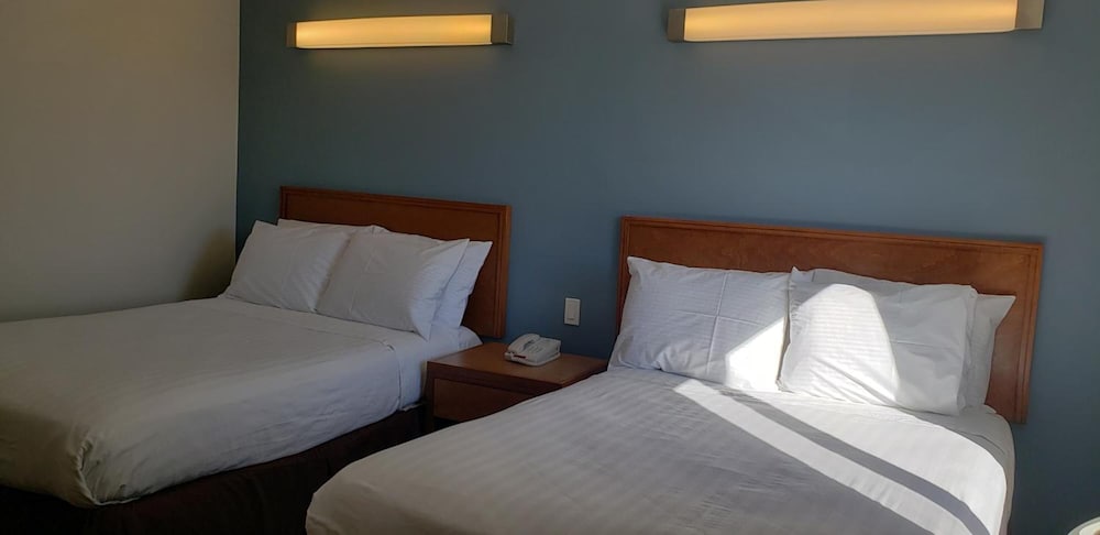 Good Nite Inn Camarillo 27/40