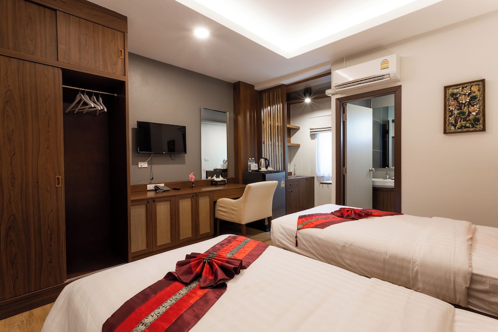 Lima Lanna Hotel 24/50