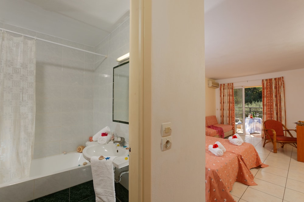 Agrabella Hotel Adults Only 25/71