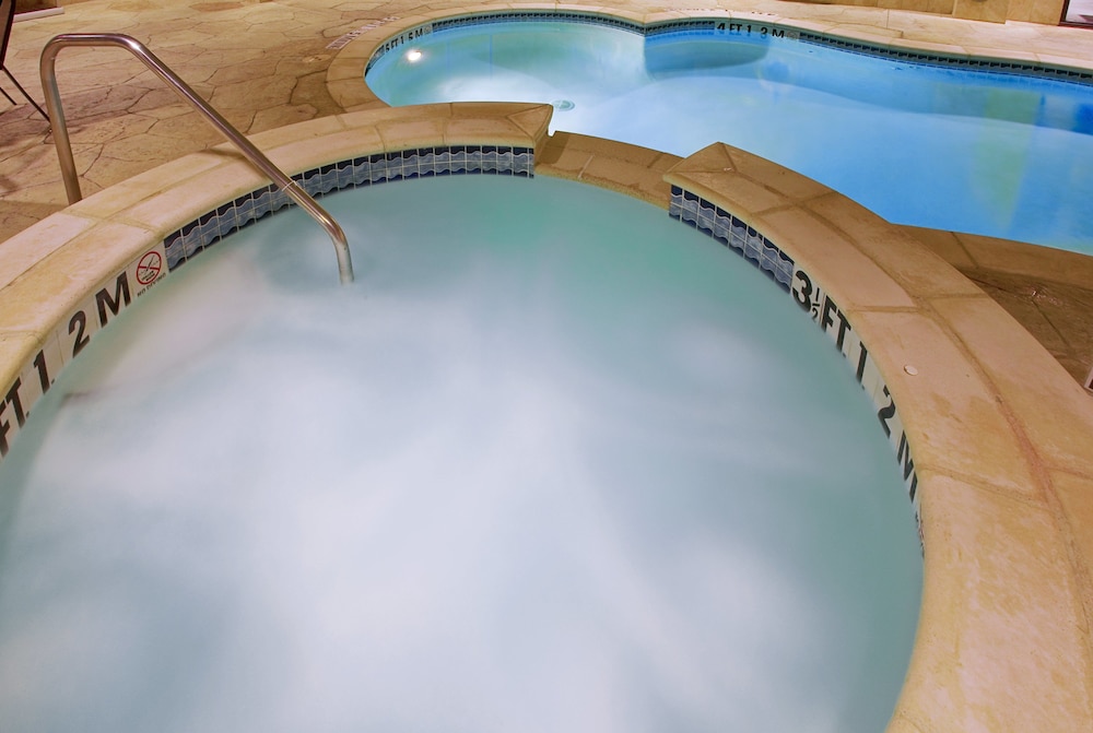 swimming pool spa