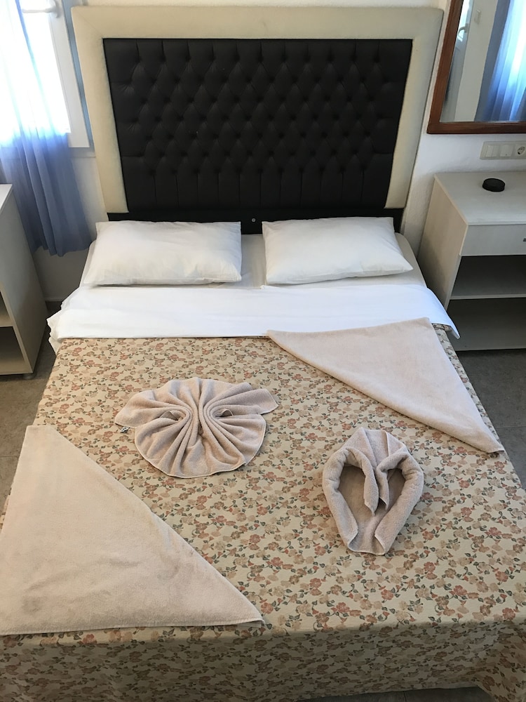 ROOM, DOUBLE BED, BALCONY