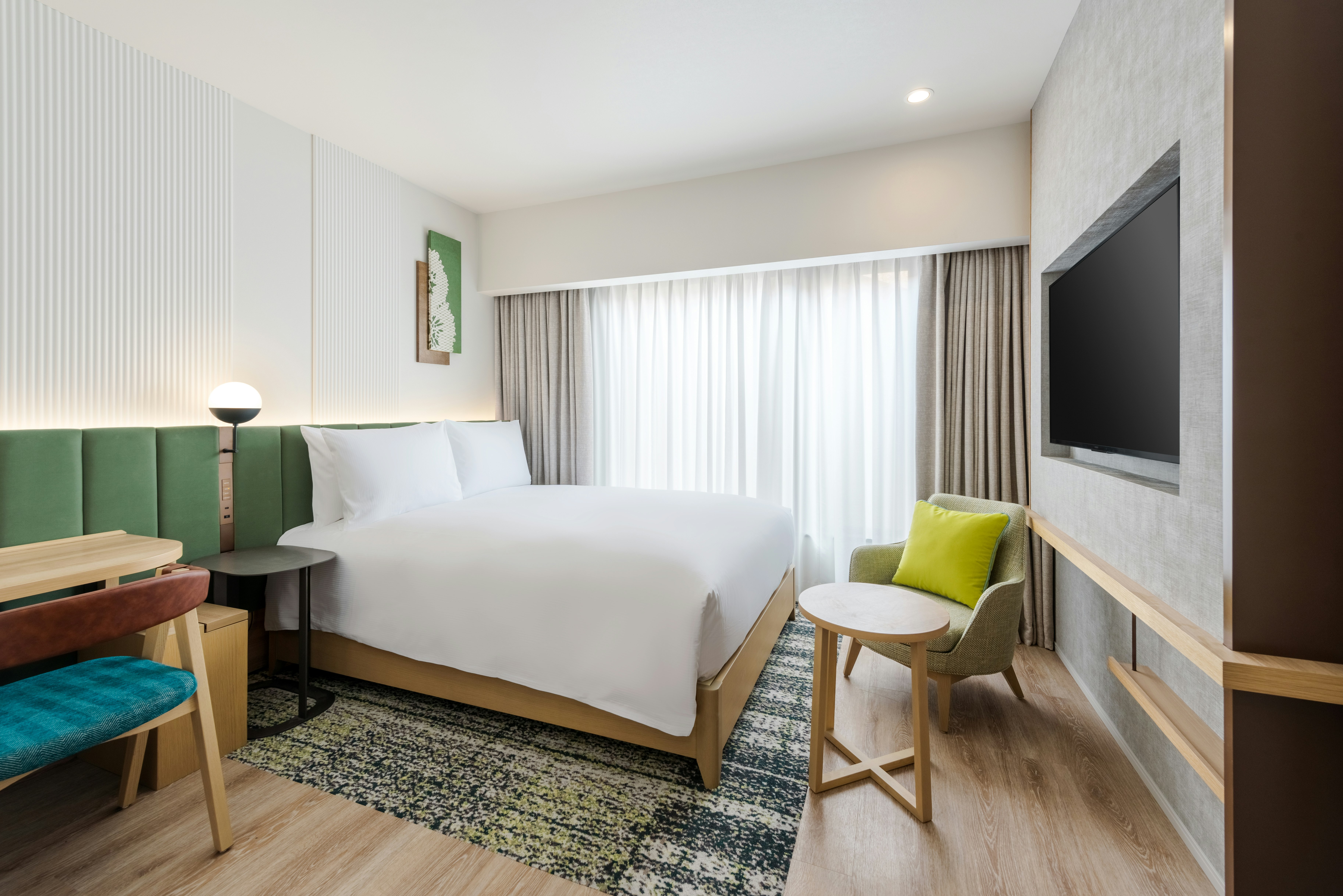 DELUXE, QUEEN BED, ACCESSIBLE