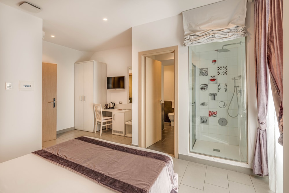 TREVI PALACE HOTEL 43/62