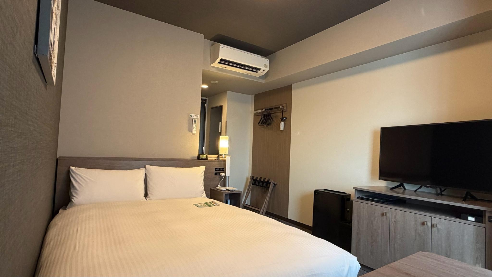 Semi Room, Standard, Semi Double Bed