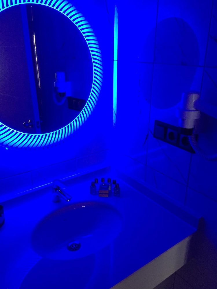 Suvari Boutique Hotel 35/47