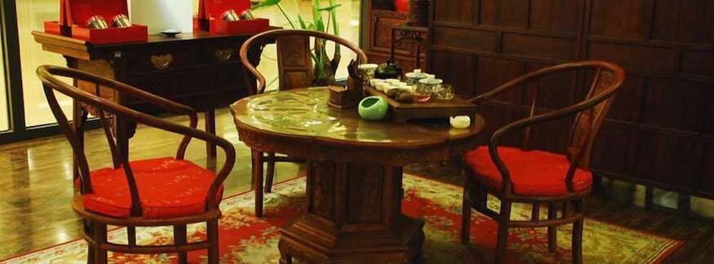 Hot Spring Hotel 13/28