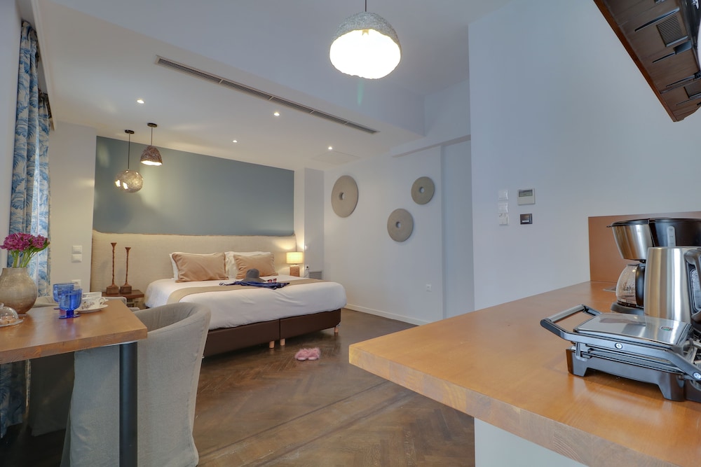 AthiNN Residence 21/50