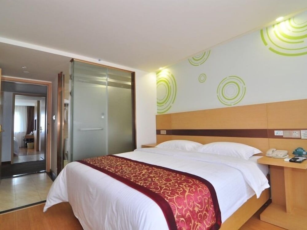 GREENTREE INN NINGBO SOUTH RAILWAY STATION EXPRESS HOTEL 11/27
