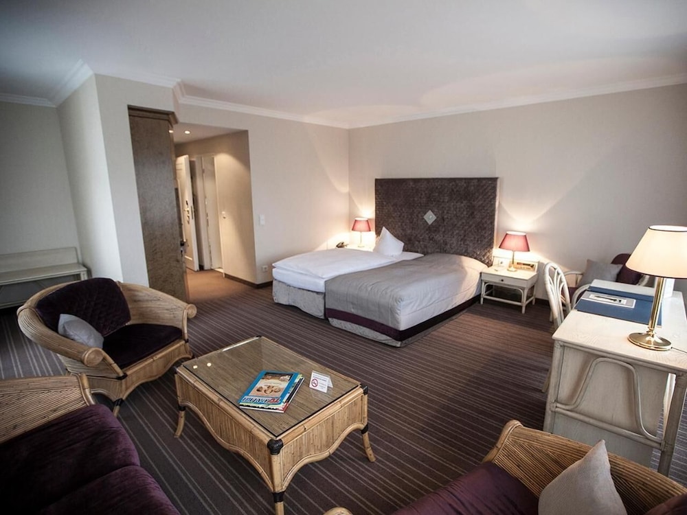 Hotel Schloss Friedestrom 16/50