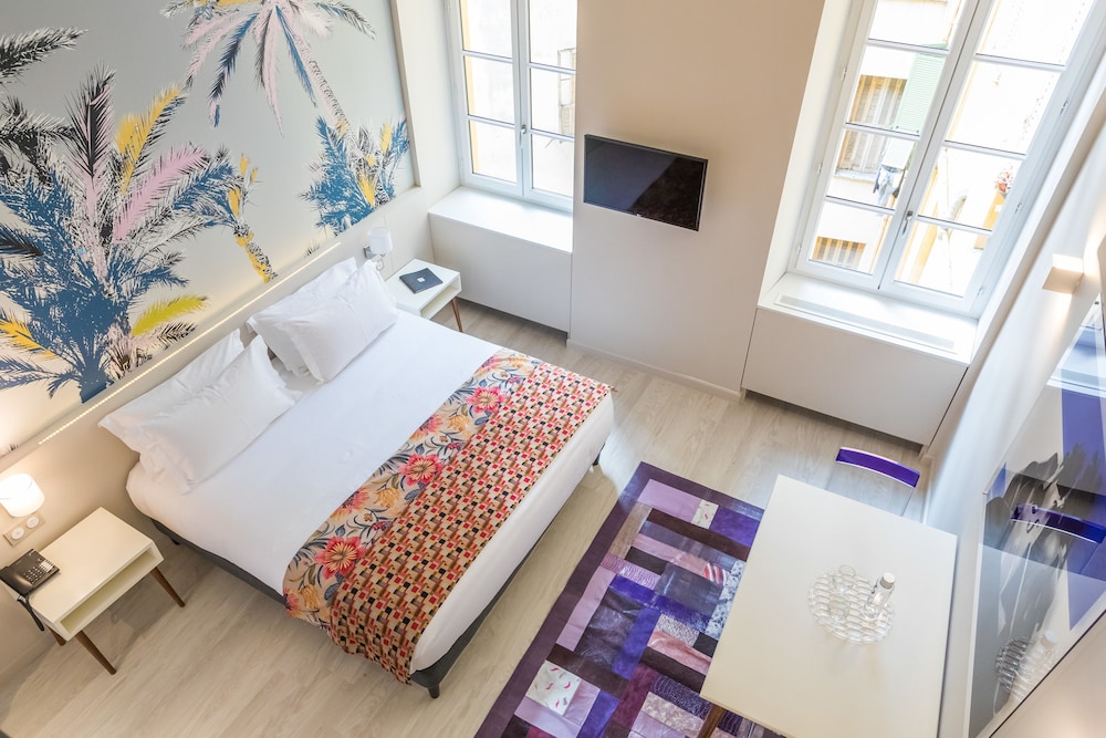 Palais Saleya Boutique Hotel 36/63